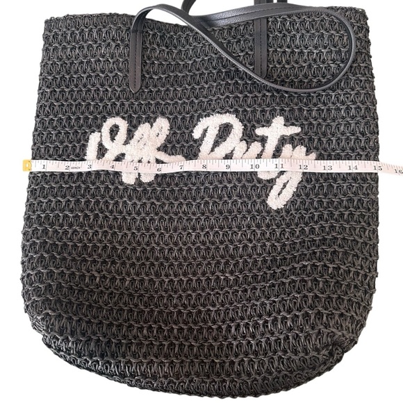 Vacation Bag And Hat.  Women's woven beach/pool Bag and hat. Black And white. - Picture 8 of 10